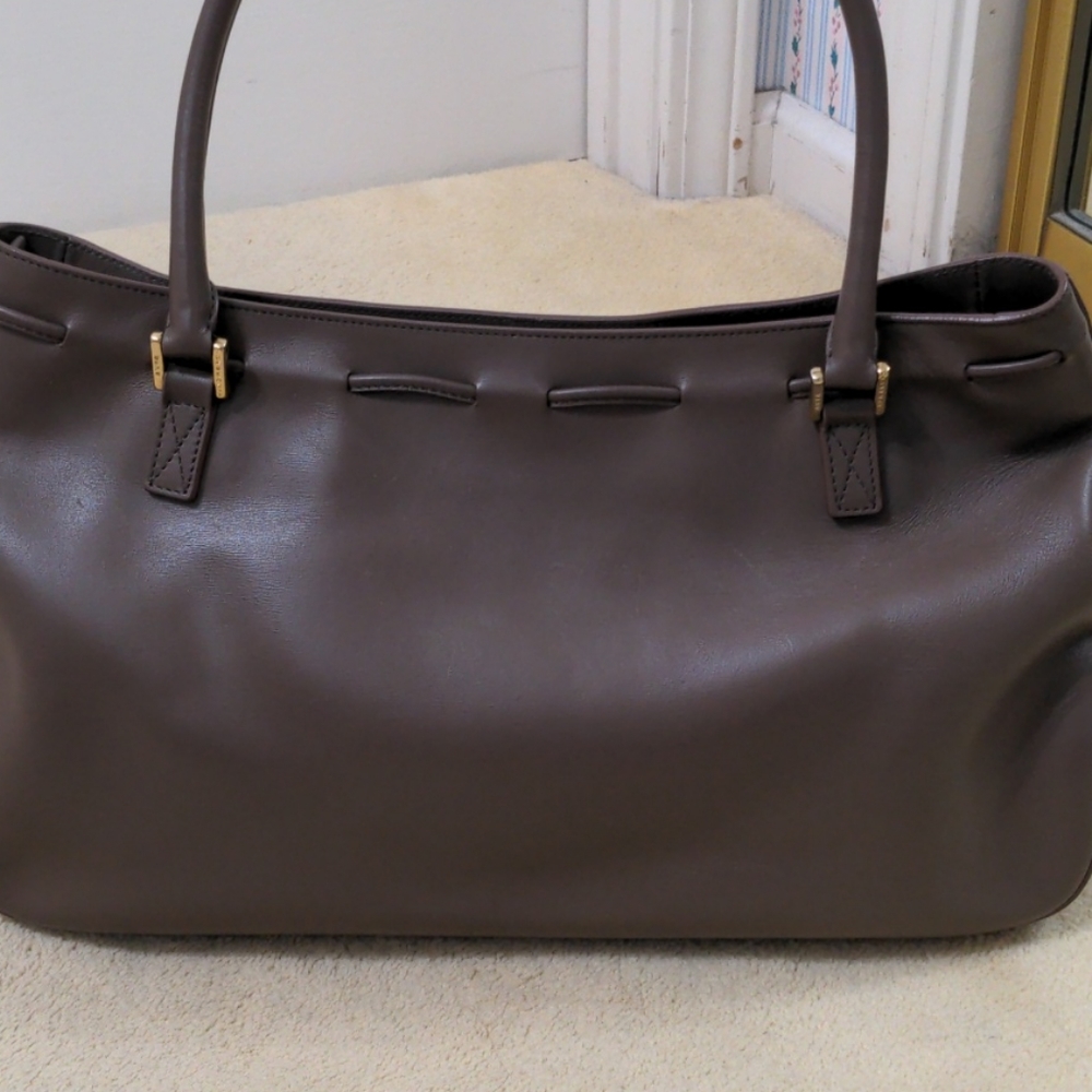 Anya Hindmarch taupe leather shoulder bag EUC - Picture 8 of 9